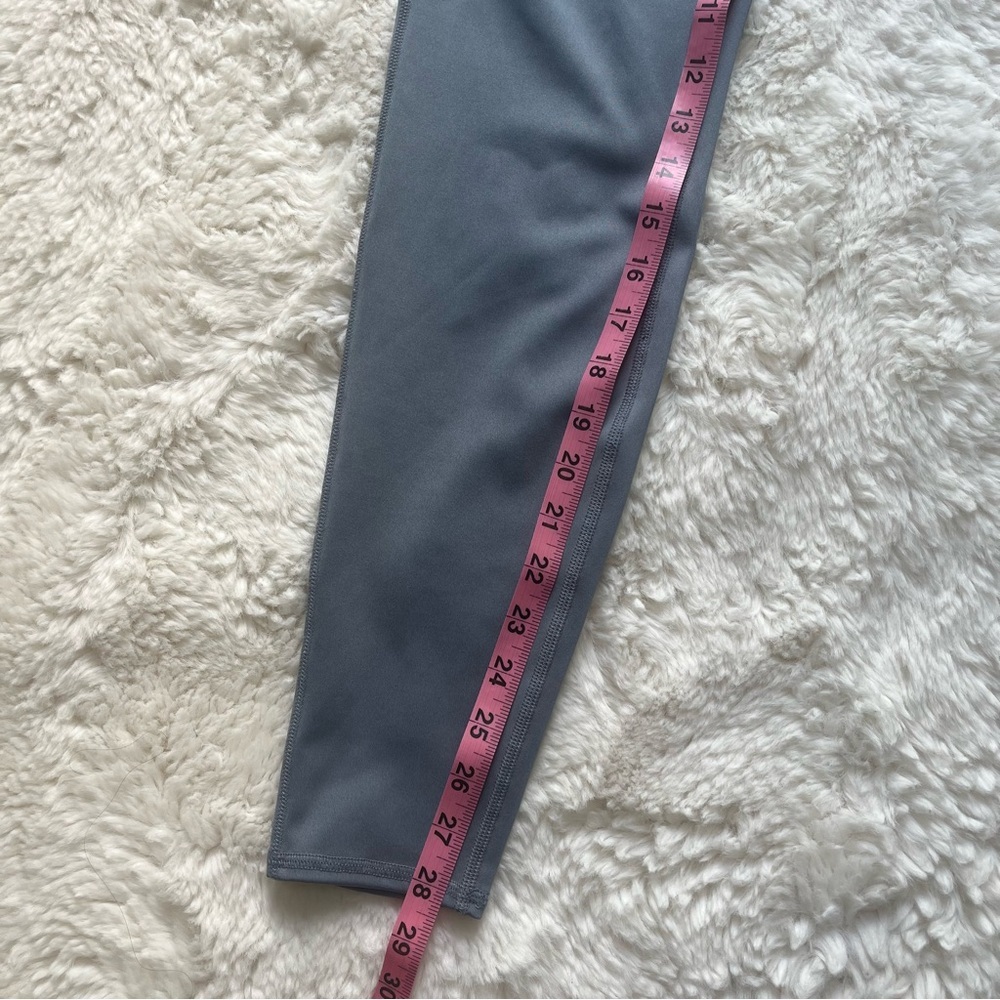 ALO Yoga Thrill Seeker Leggings M - Picture 14 of 14